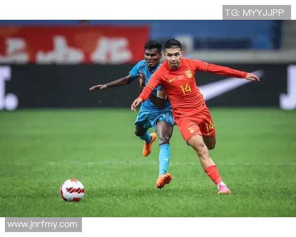 中国蓝队迎战墨尔本联队展现足球魅力与激情的精彩对决