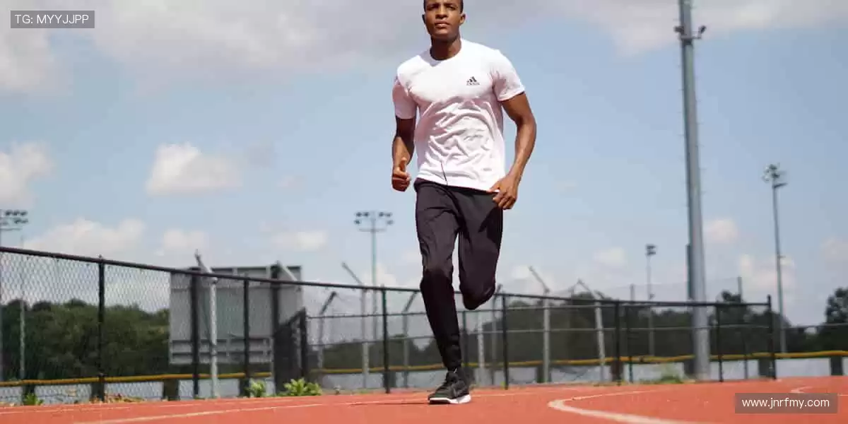 零时差直击赛场风云，错过再等一世纪！🚀